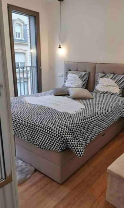 Luxury 1 Bedroom In Center With Terrace & Parking-51B Luxembourg Exterior photo